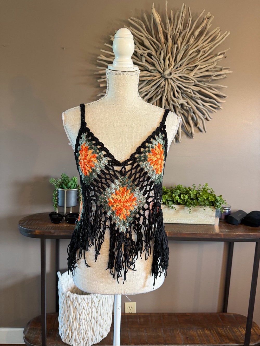 Vivid NY Crochet Knit Cropped tank‎ top